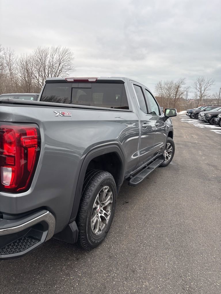 Used 2020 GMC Sierra 1500 SLE w/ SLE Value Package image 4