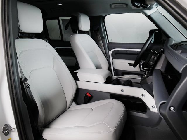 New 2026 Land Rover Defender 110 X-Dynamic SE AWD/4WD image 3