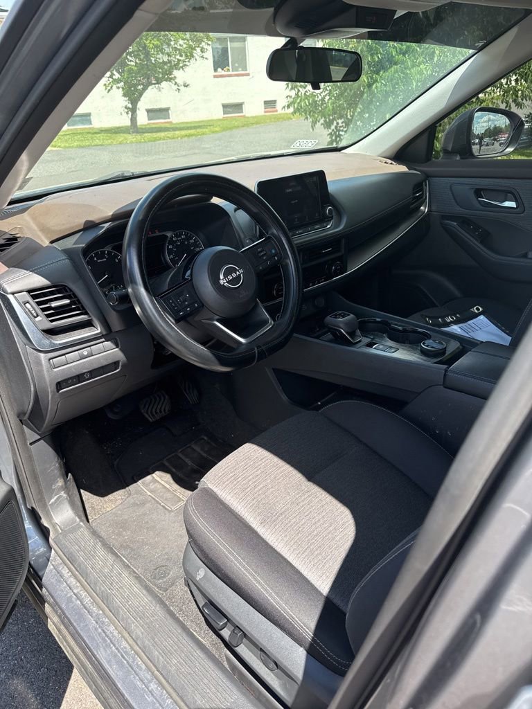 Used 2023 Nissan Rogue SV AWD/4WD image 9