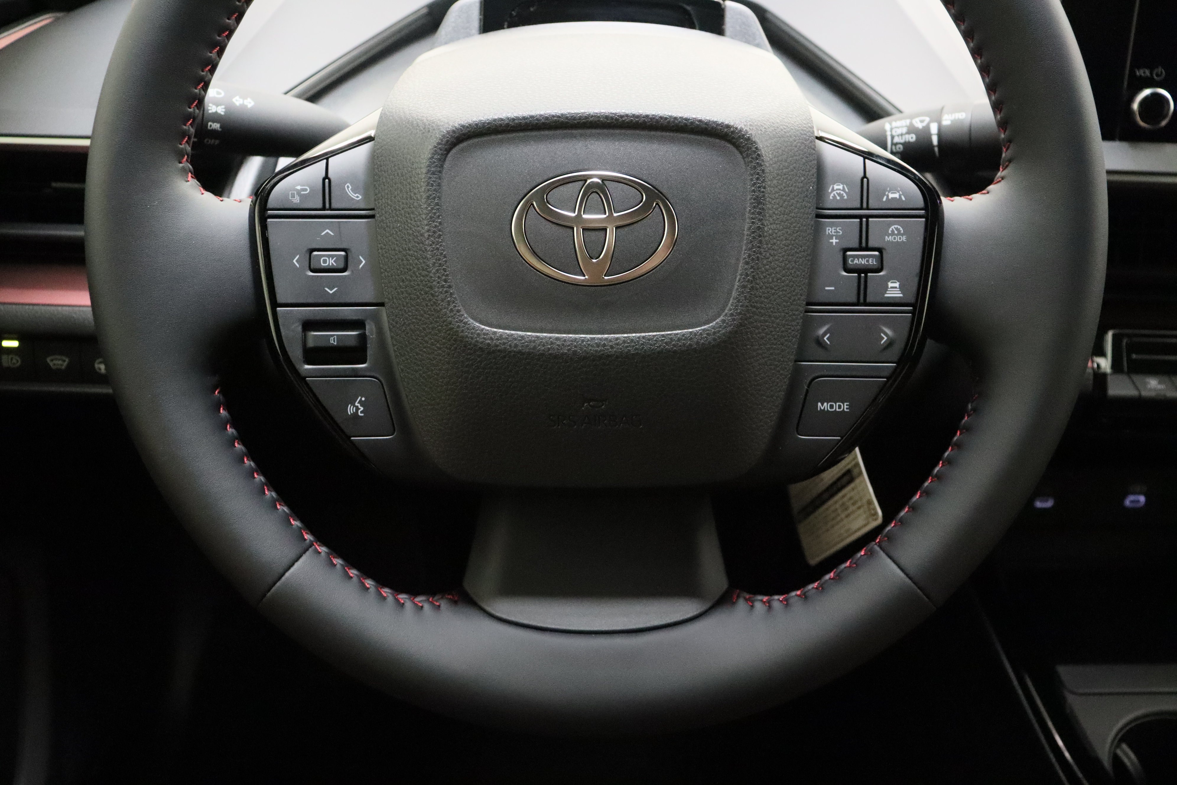 Certified 2026 Toyota Prius Plug-In Hybrid FWD image 23
