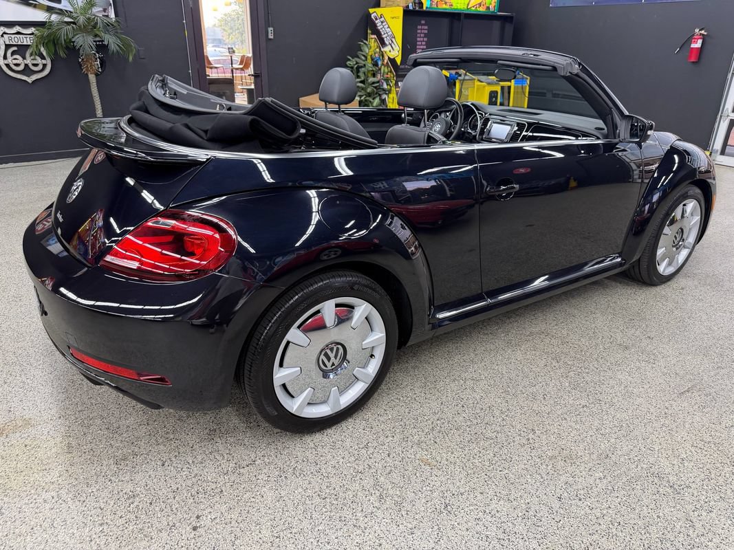 Used 2019 Volkswagen Beetle 2.0T S FWD image 12