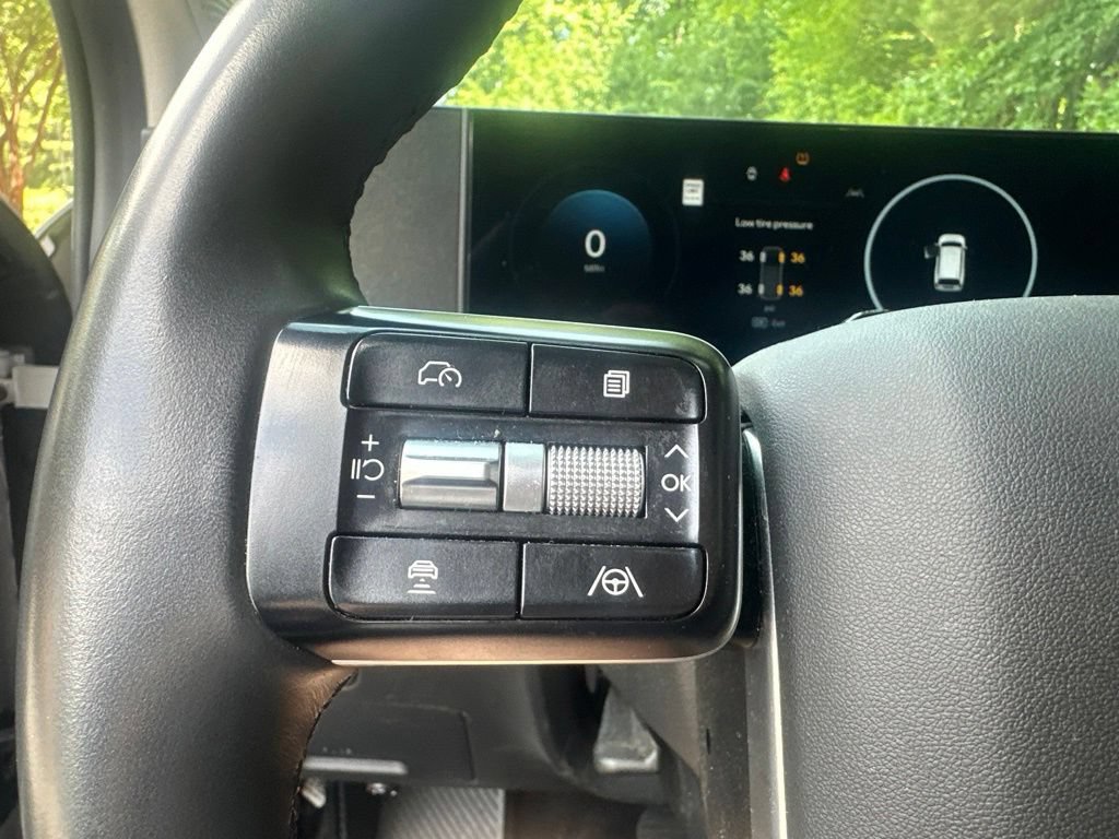 Used 2026 Hyundai Ioniq 9 SE AWD/4WD image 8
