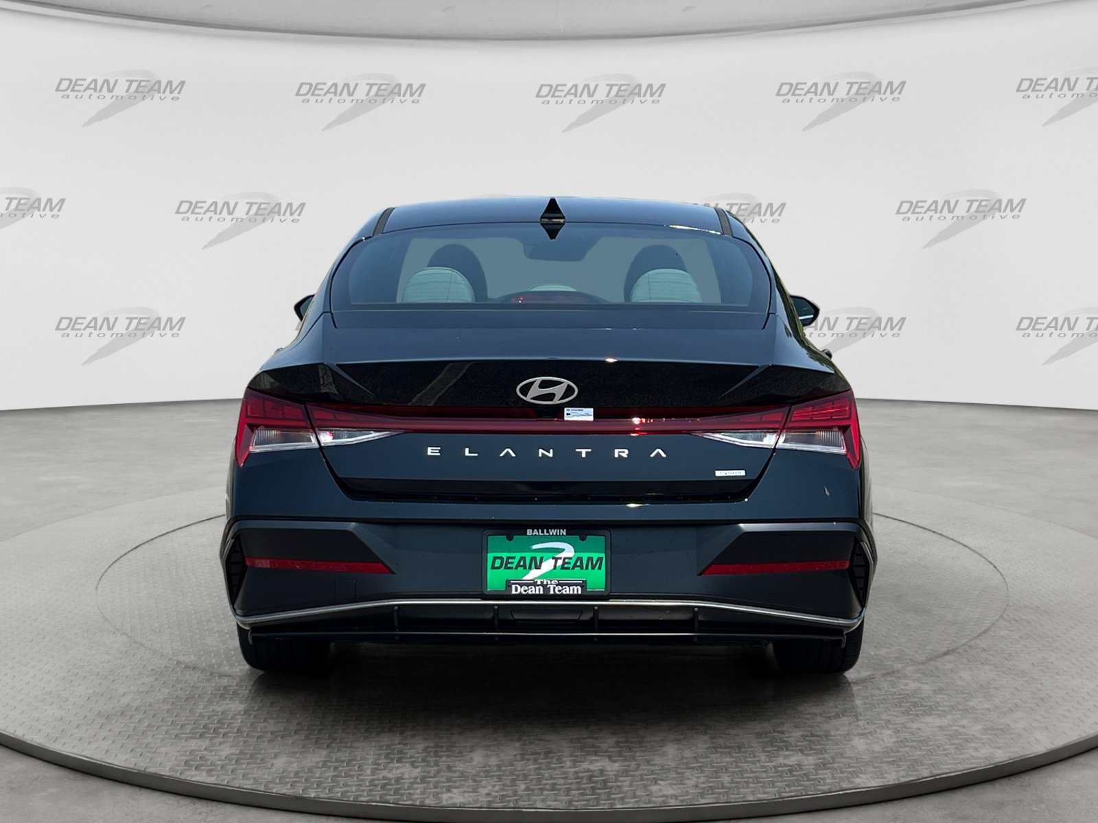 Certified 2025 Hyundai Elantra Limited FWD image 6