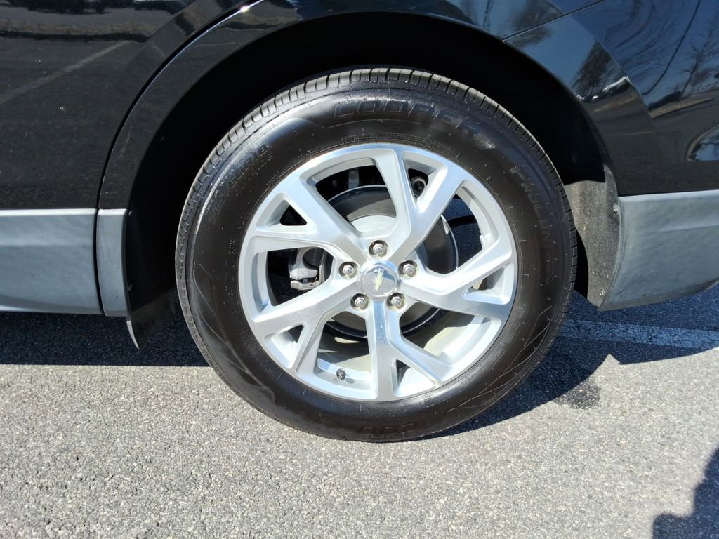 Used 2018 Chevrolet Equinox Premier FWD image 11