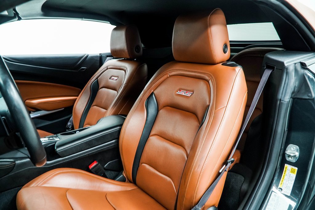 Used 2017 Chevrolet Camaro SS image 36