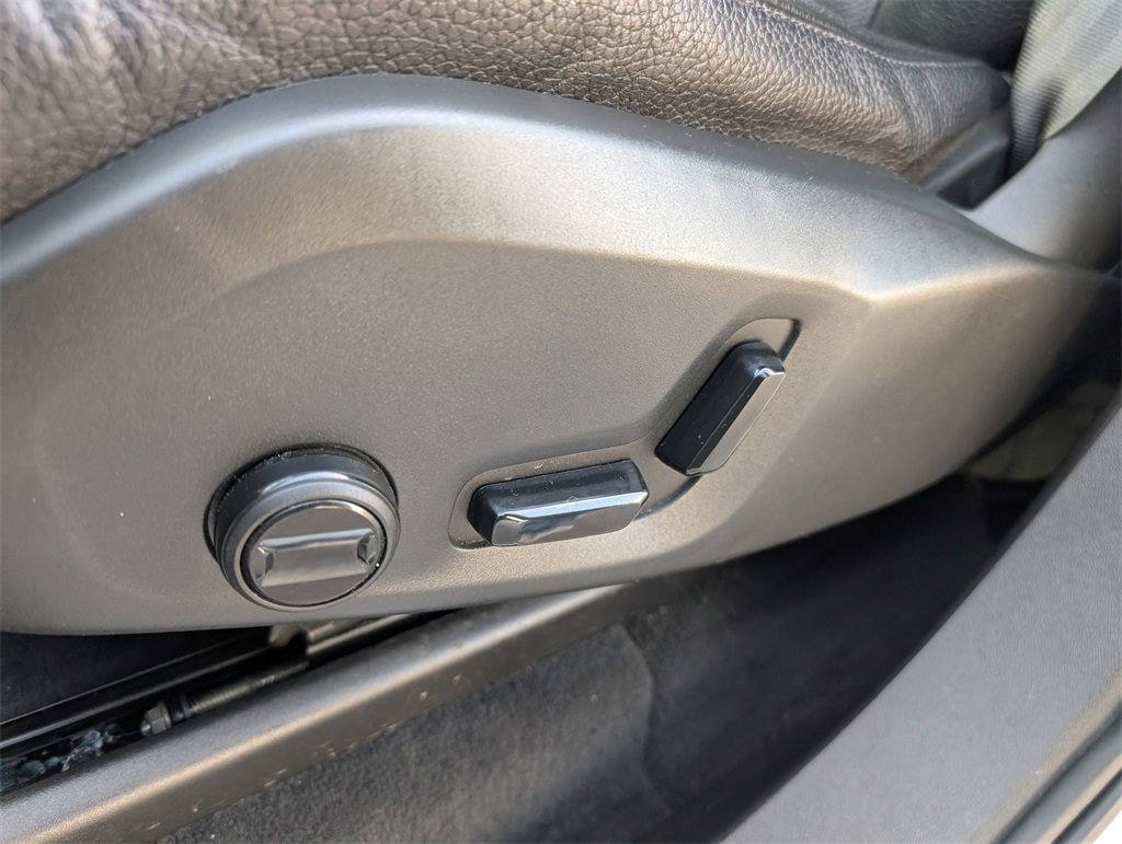 Used 2019 Volvo XC90 T6 Momentum w/ Protection Package Premier image 10