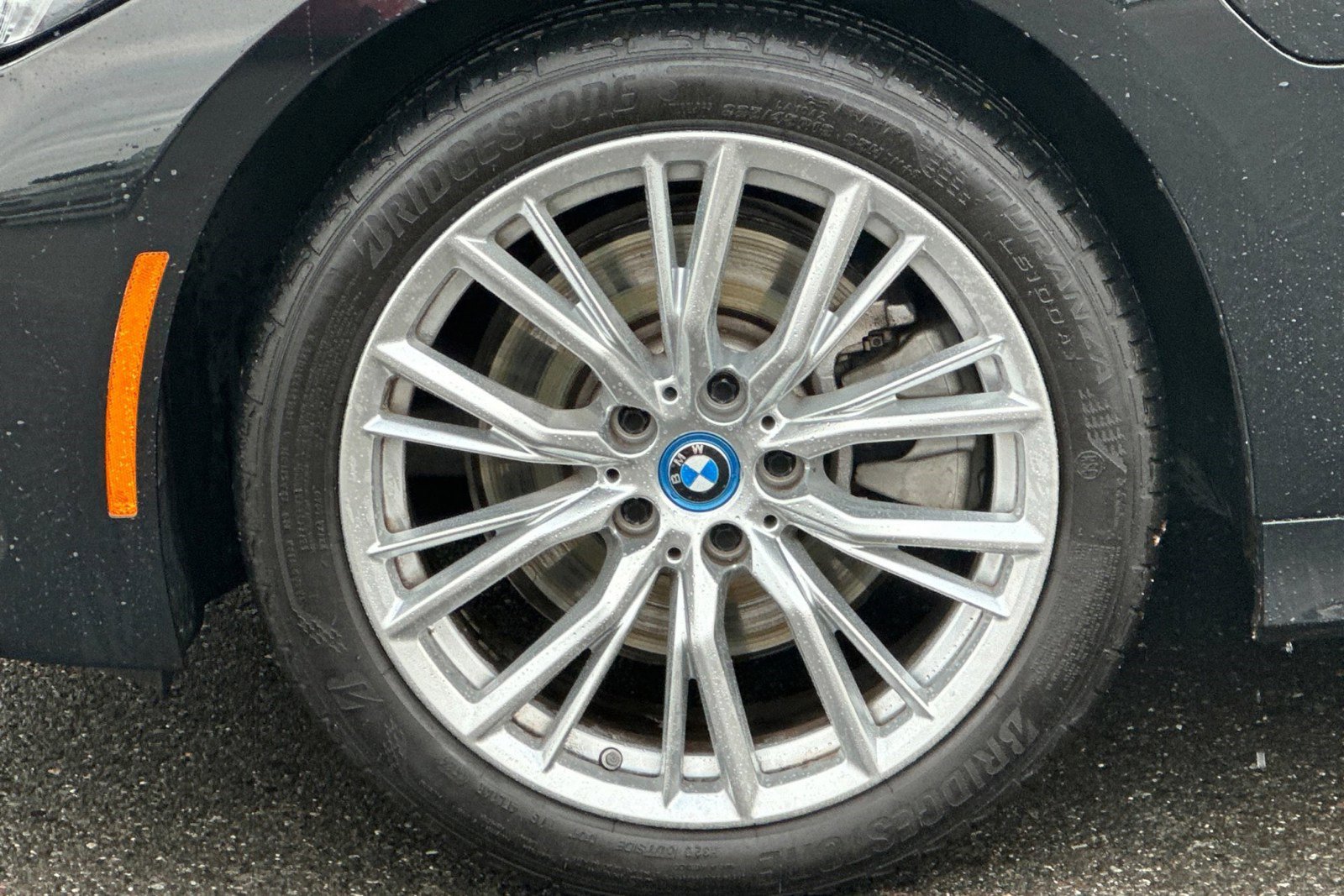 Used 2023 BMW 330e w/ Convenience Package image 13