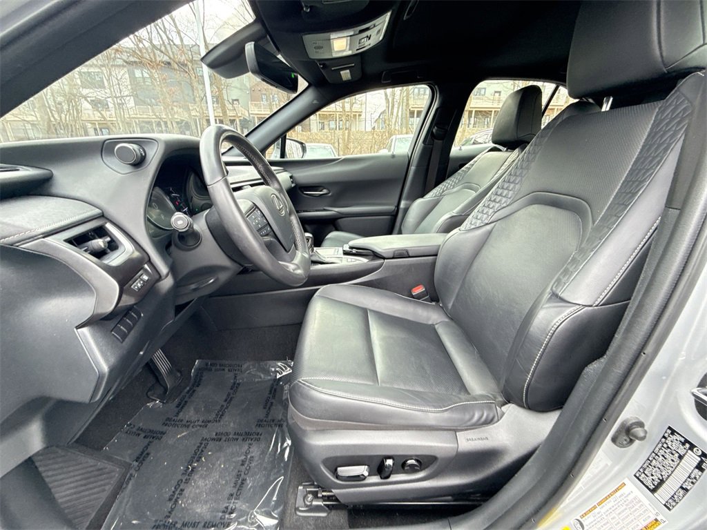 Used 2020 Lexus UX 250h 250h Base w/ Premium Package image 13