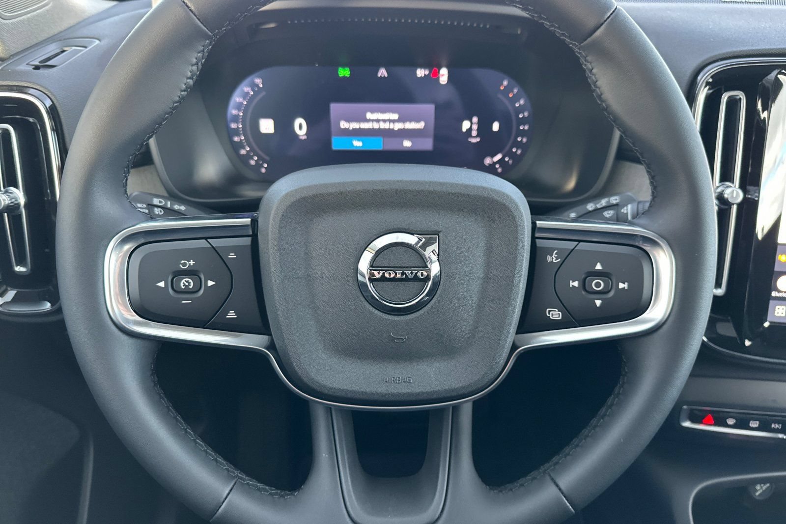 Used 2026 Volvo XC40 B5 Ultra w/ Protection Package Premier AWD/4WD image 23