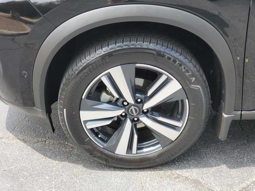 Certified 2023 Nissan Rogue SL w/ SL Premium Package FWD image 12