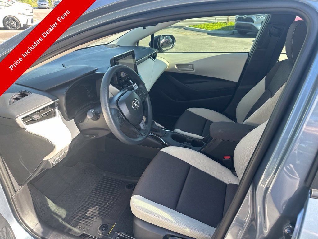 Used 2026 Toyota Corolla LE FWD image 9