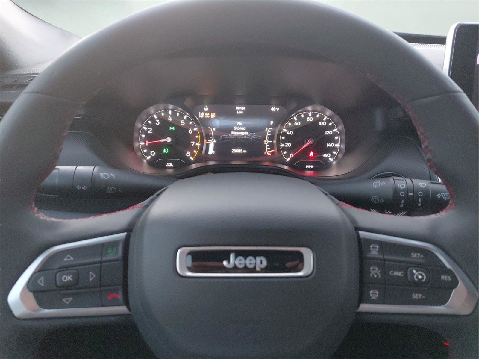 Used 2024 Jeep Compass Trailhawk w/ Trailhawk Convenience Group image 30