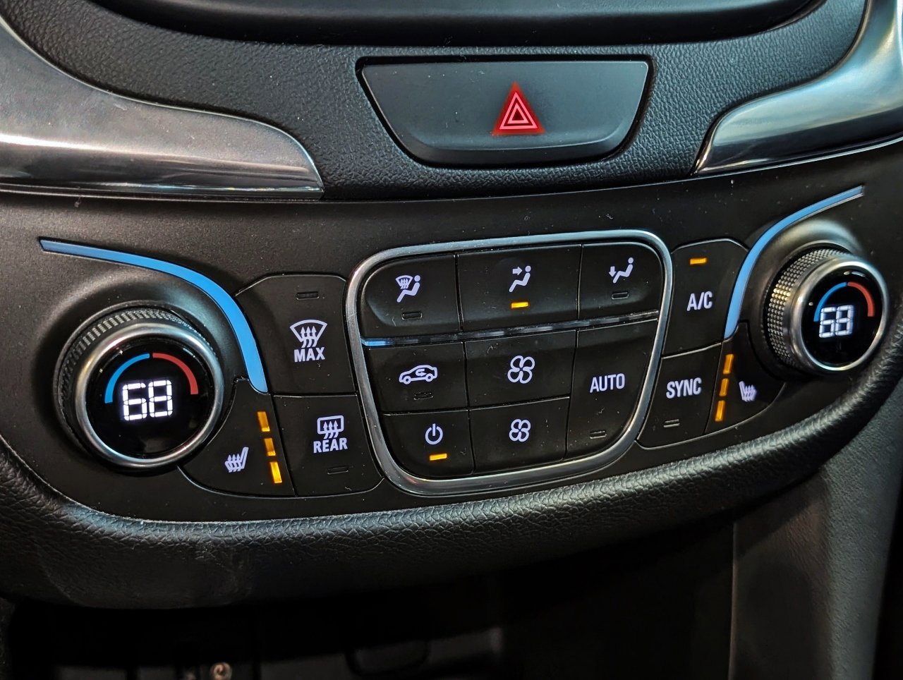 Used 2018 Chevrolet Equinox LT image 40