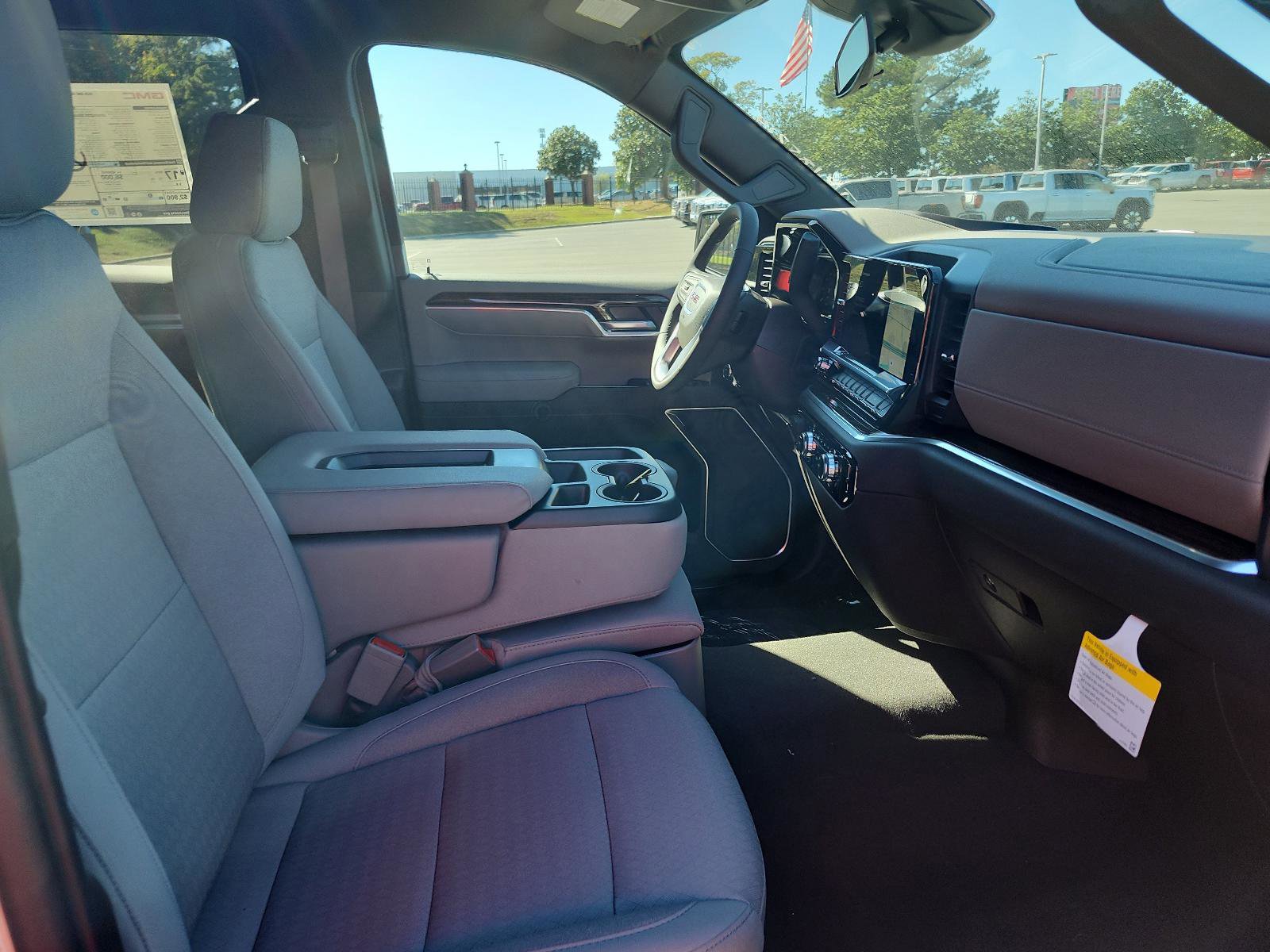 New 2026 GMC Sierra 1500 SLE image 8