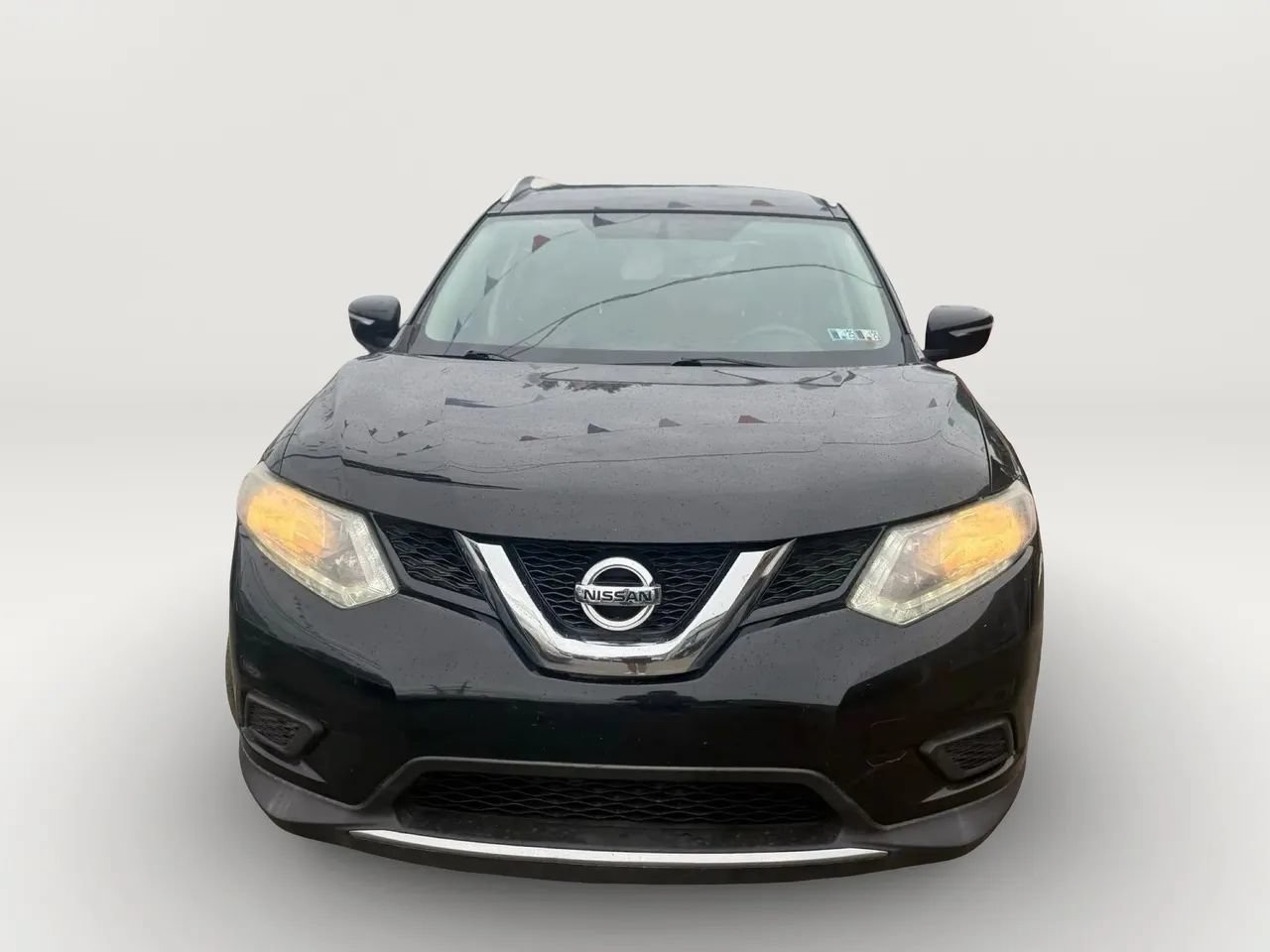 Used 2015 Nissan Rogue SV AWD/4WD image 2