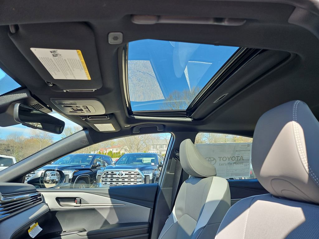 New 2026 Toyota Camry Hybrid AWD/4WD image 8