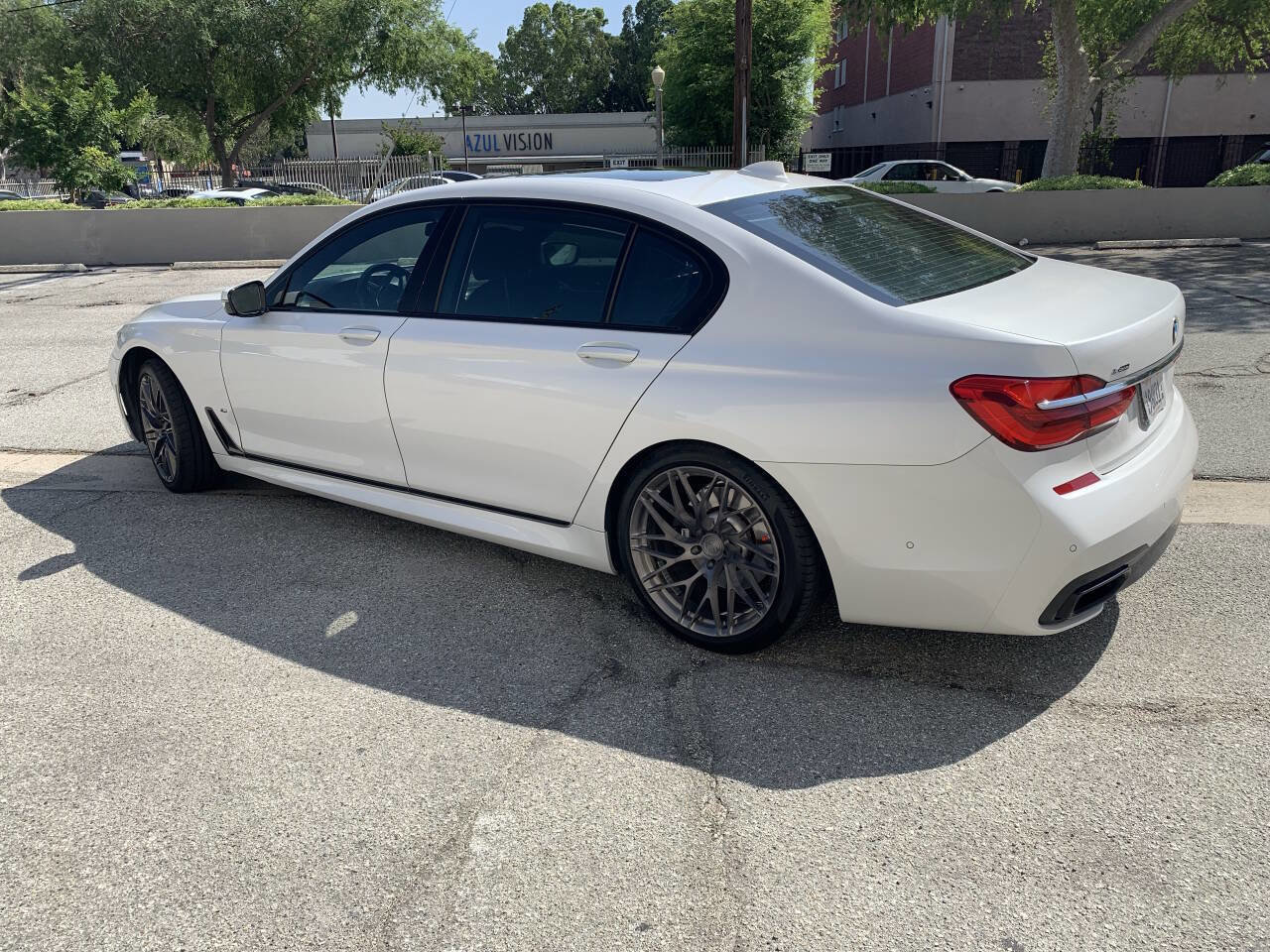 Used 2016 BMW 750i xDrive AWD/4WD image 12