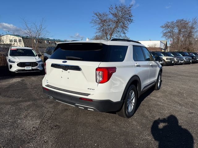 Used 2022 Ford Explorer XLT w/ Equipment Group 202A image 28