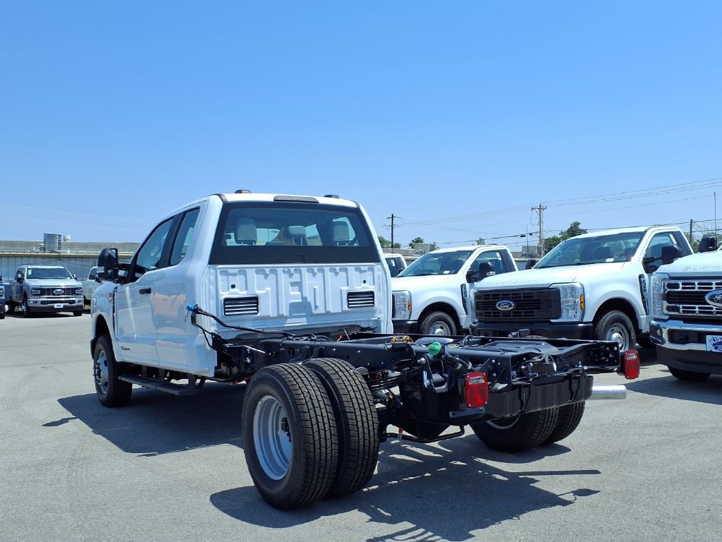 New 2026 Ford F350 XL AWD/4WD image 2
