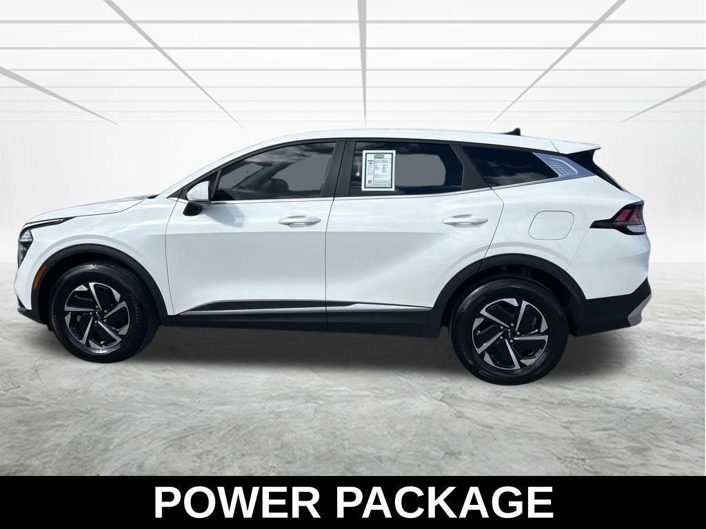 Used 2023 Kia Sportage LX image 8