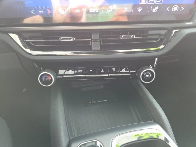 New 2026 Chevrolet Equinox EV RS FWD image 32