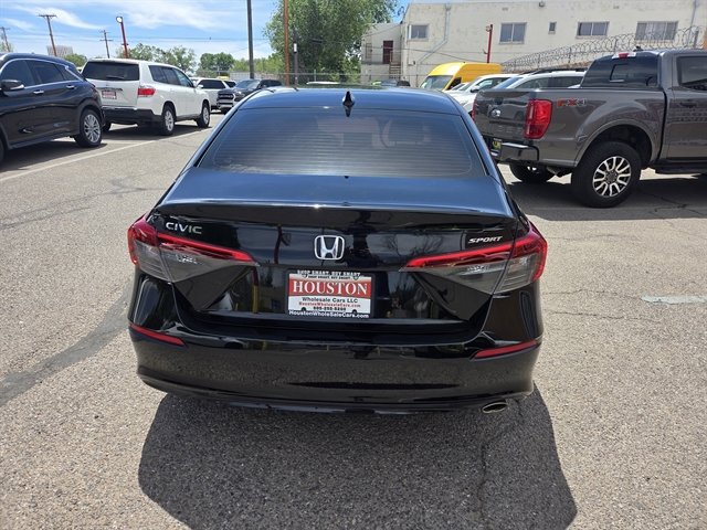 Used 2022 Honda Civic Sport image 2