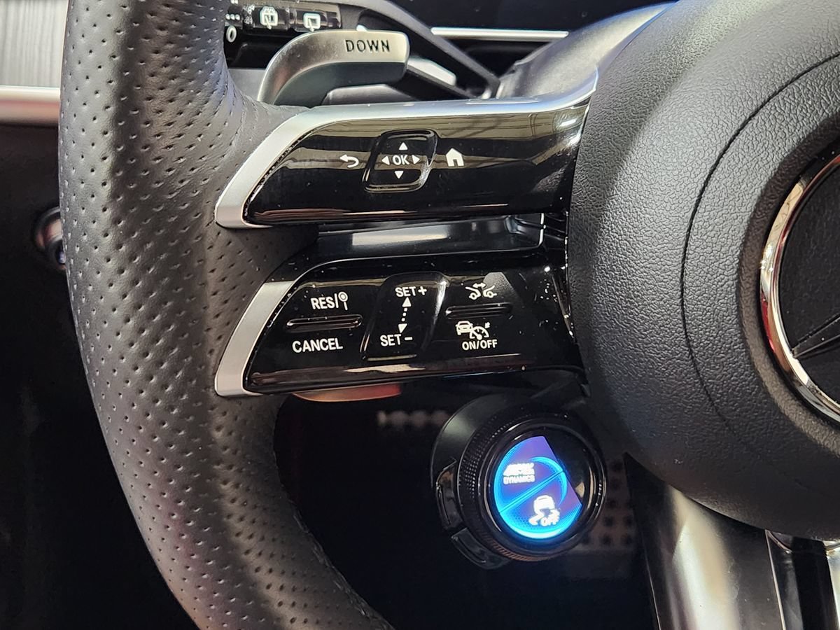 Used 2024 Mercedes-Benz GLC 43 AMG 4MATIC image 48