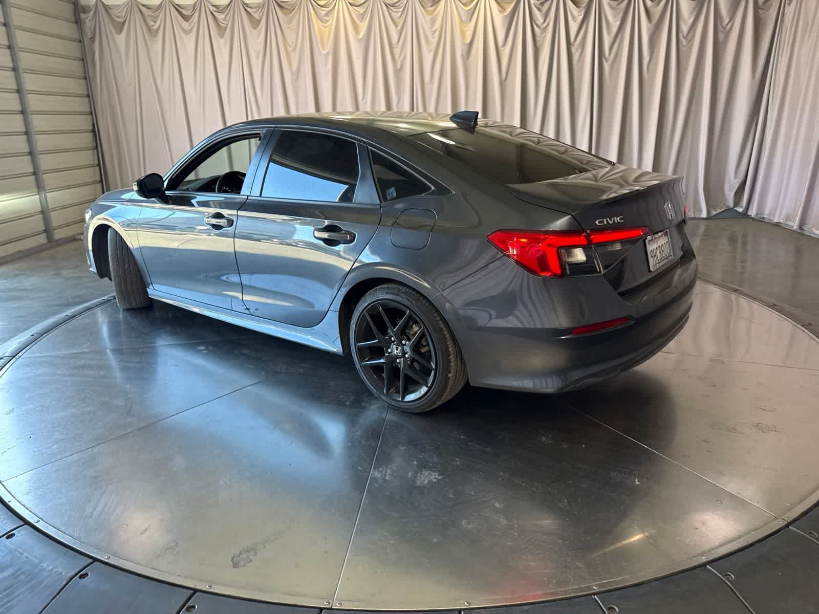 Used 2023 Honda Civic Sport image 5