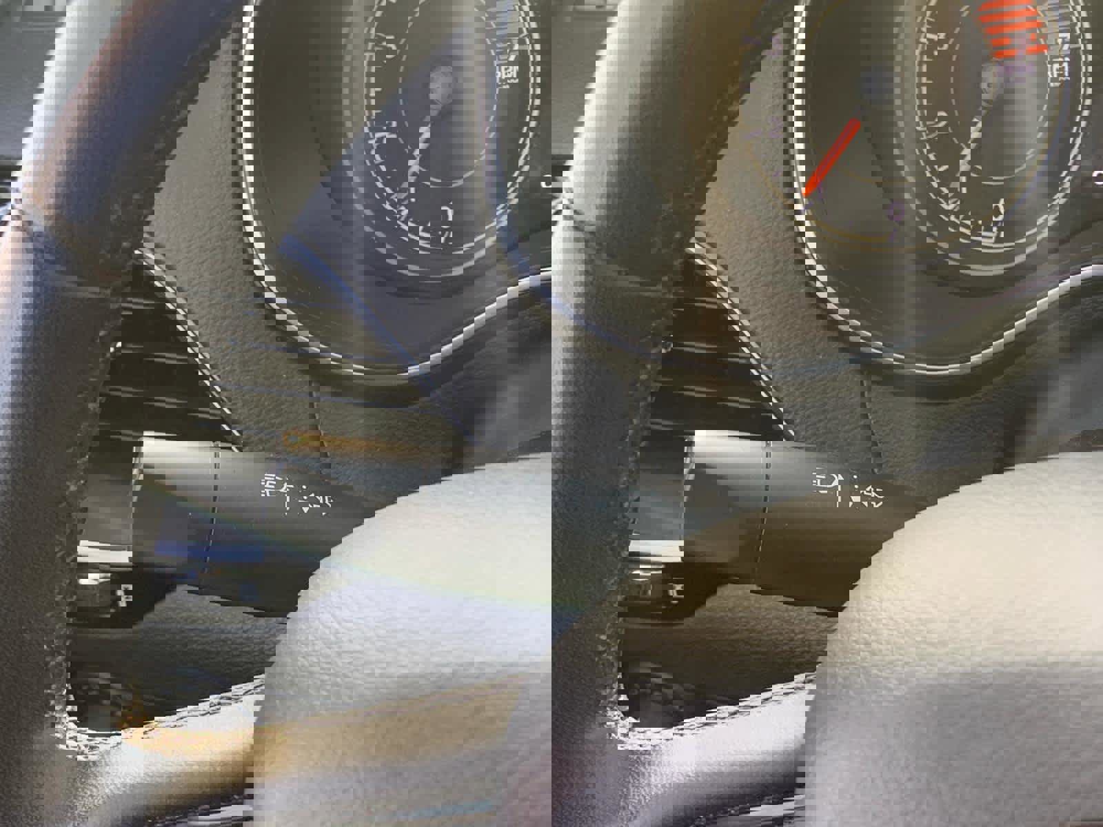 Used 2023 Jeep Cherokee Altitude Lux image 19