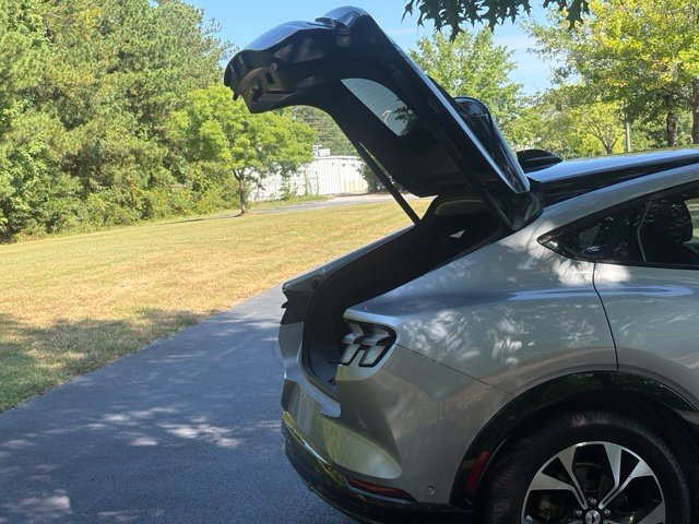 Used 2021 Ford Mustang Mach-E Premium AWD/4WD image 17