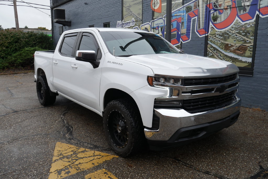 Used 2021 Chevrolet Silverado 1500 LT AWD/4WD image 11