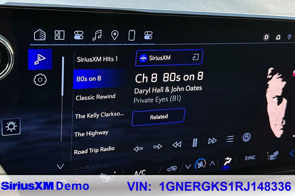 Used 2024 Chevrolet Traverse LT image 34