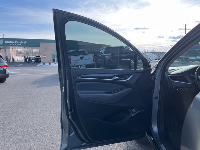 Used 2021 Buick Enclave Essence AWD/4WD image 26