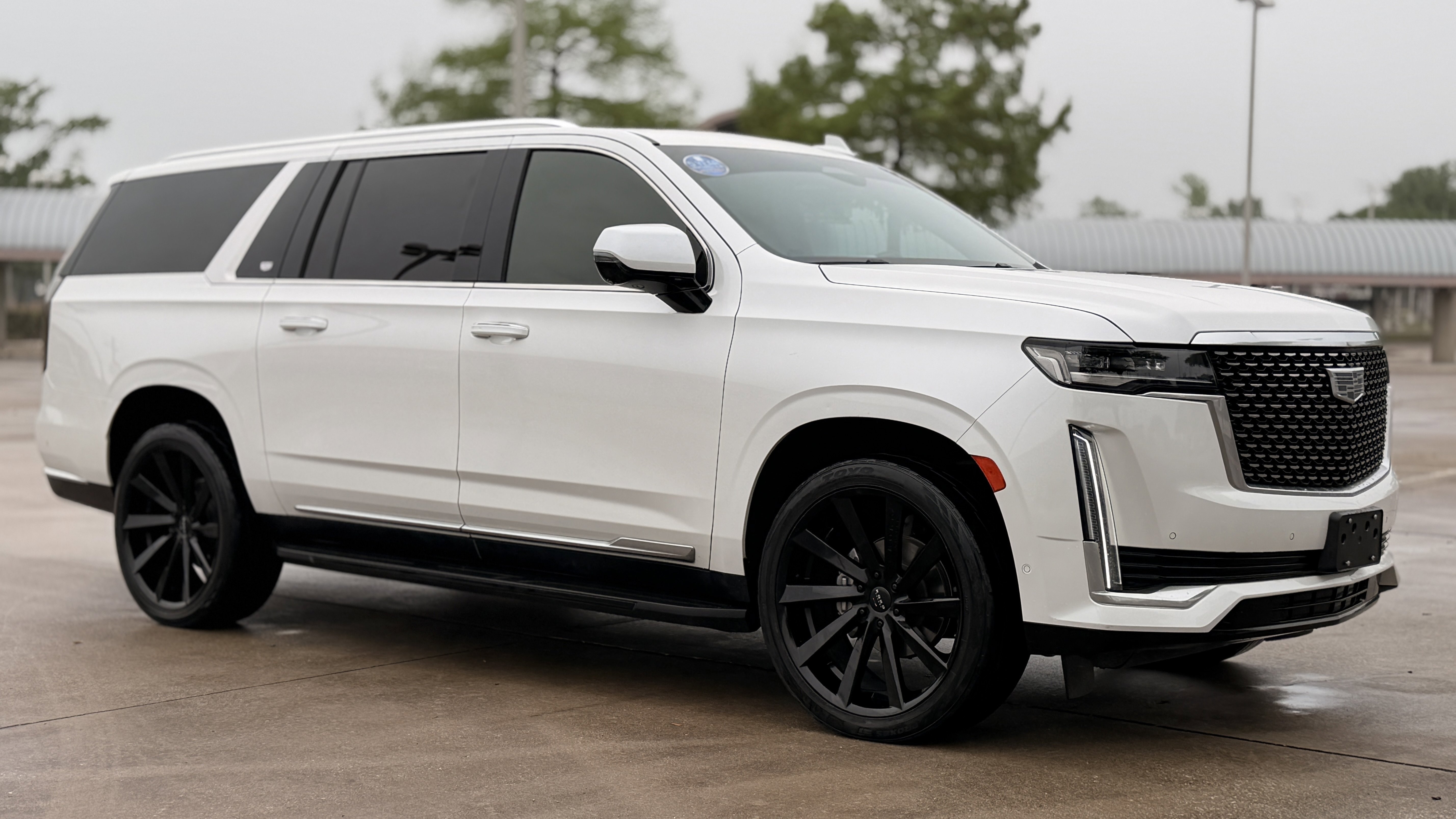 Used 2021 Cadillac Escalade ESV Premium Luxury image 1