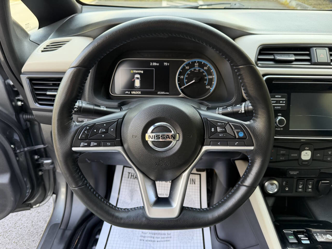 Used 2018 Nissan Leaf SL w/ SL Technology Package image 18