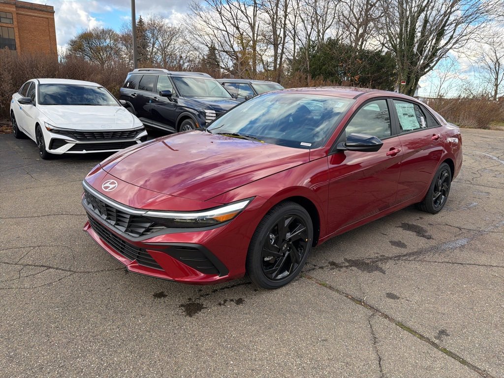 New 2026 Hyundai Elantra Sport image 3