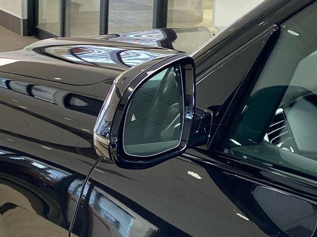 Used 2023 BMW X5 M50i w/ Parking Assistance Package image 8