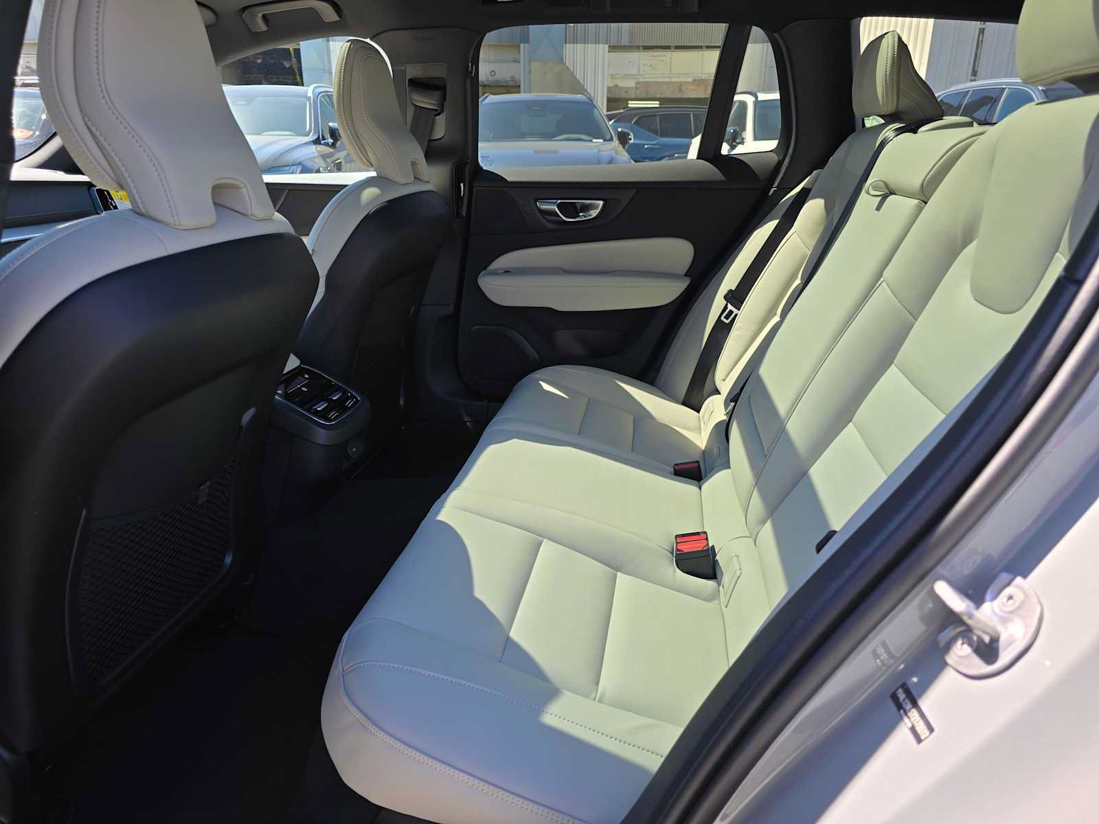 New 2026 Volvo V60 B5 Cross Country Ultra w/ Climate Package AWD/4WD image 15