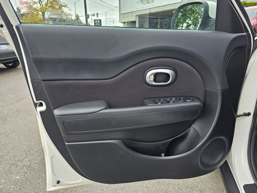 Used 2019 Kia Soul FWD image 22