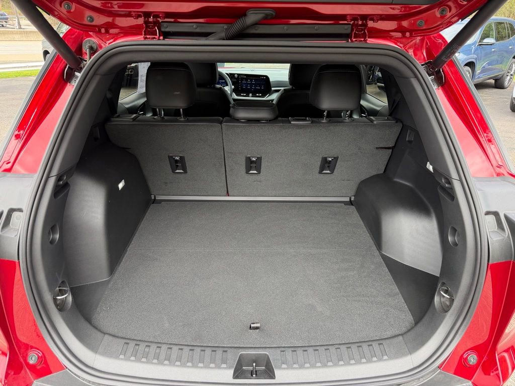 Used 2026 Chevrolet Equinox LT w/ Convenience Package II image 31