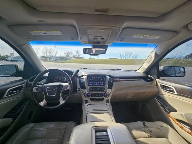 Used 2016 GMC Yukon XL Denali w/ Open Road Package RWD image 12