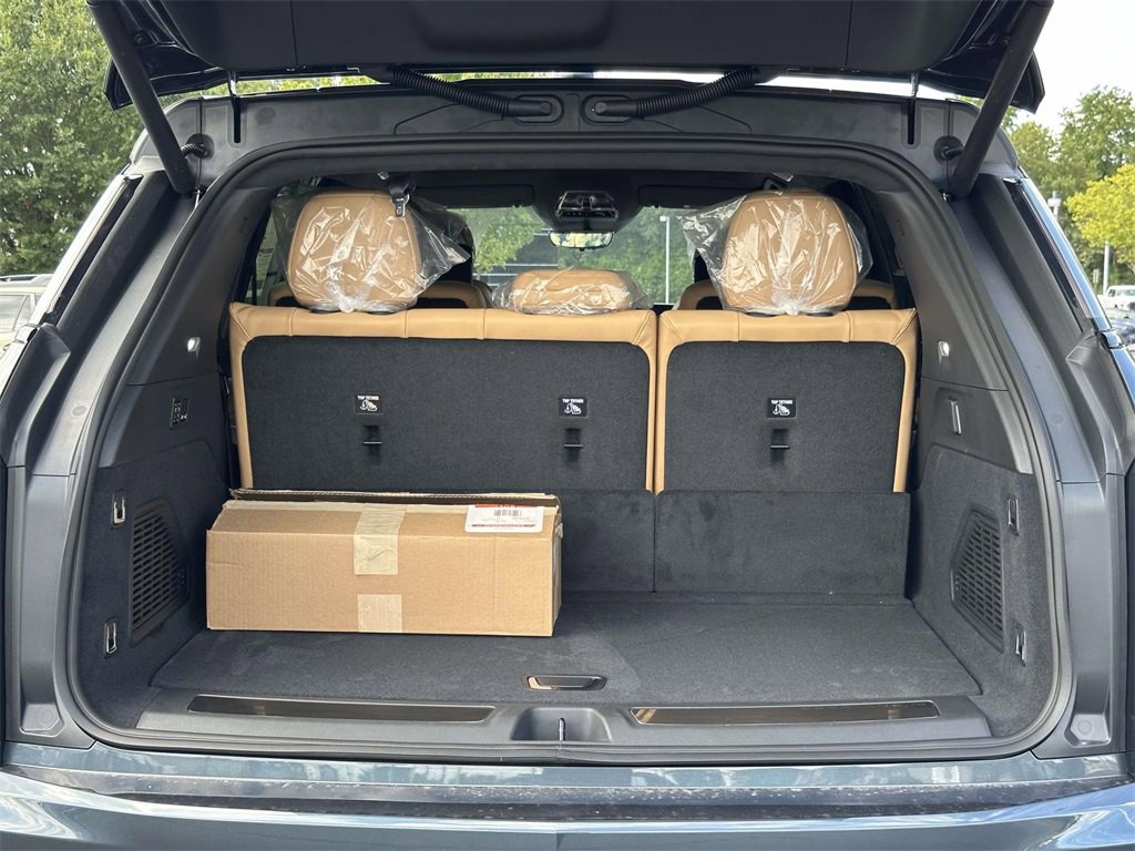 New 2026 Cadillac Escalade IQ Sport 2 w/ LPO, ONYX Package image 12