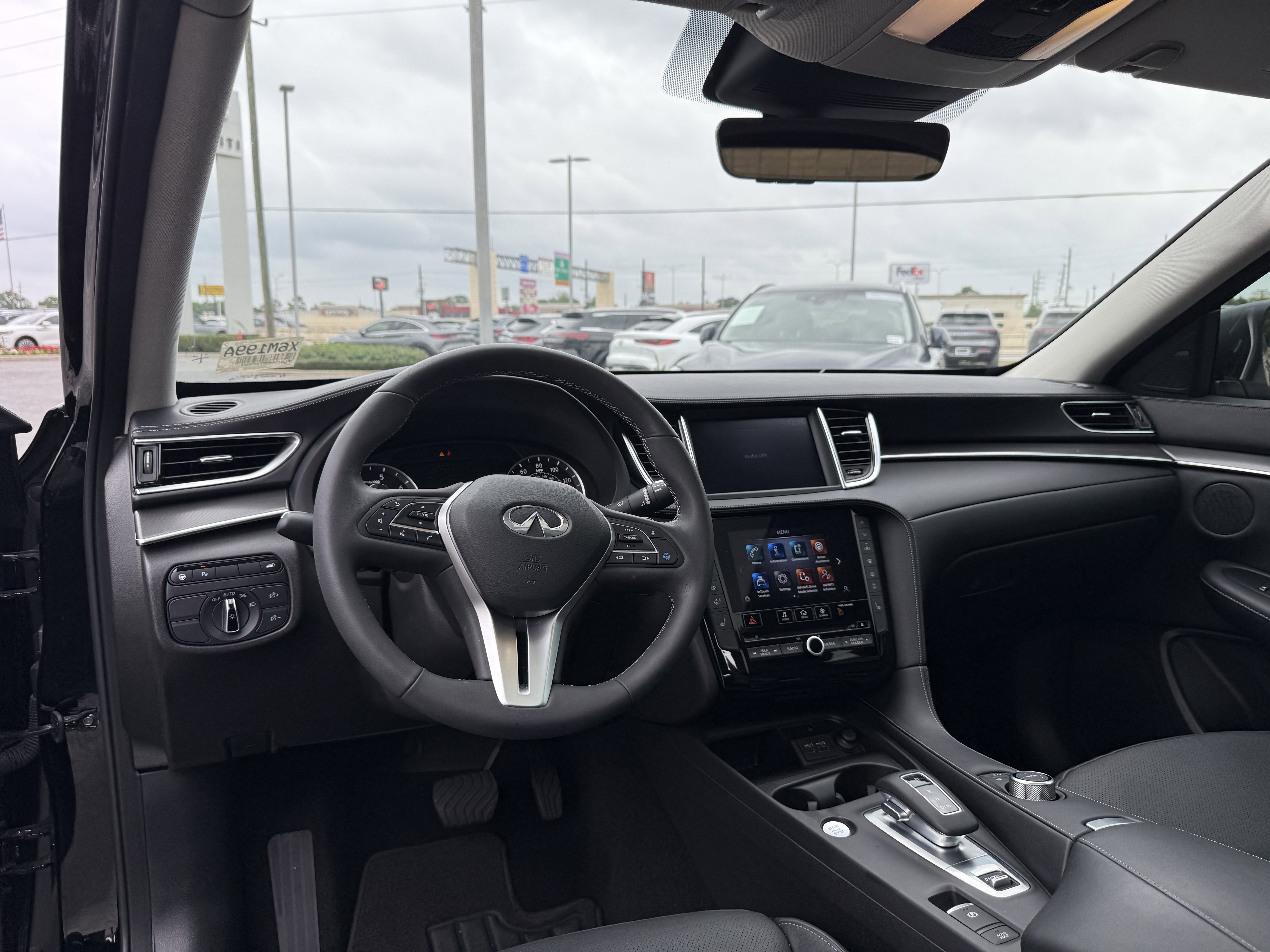 Certified 2024 INFINITI QX50 Luxe FWD image 6