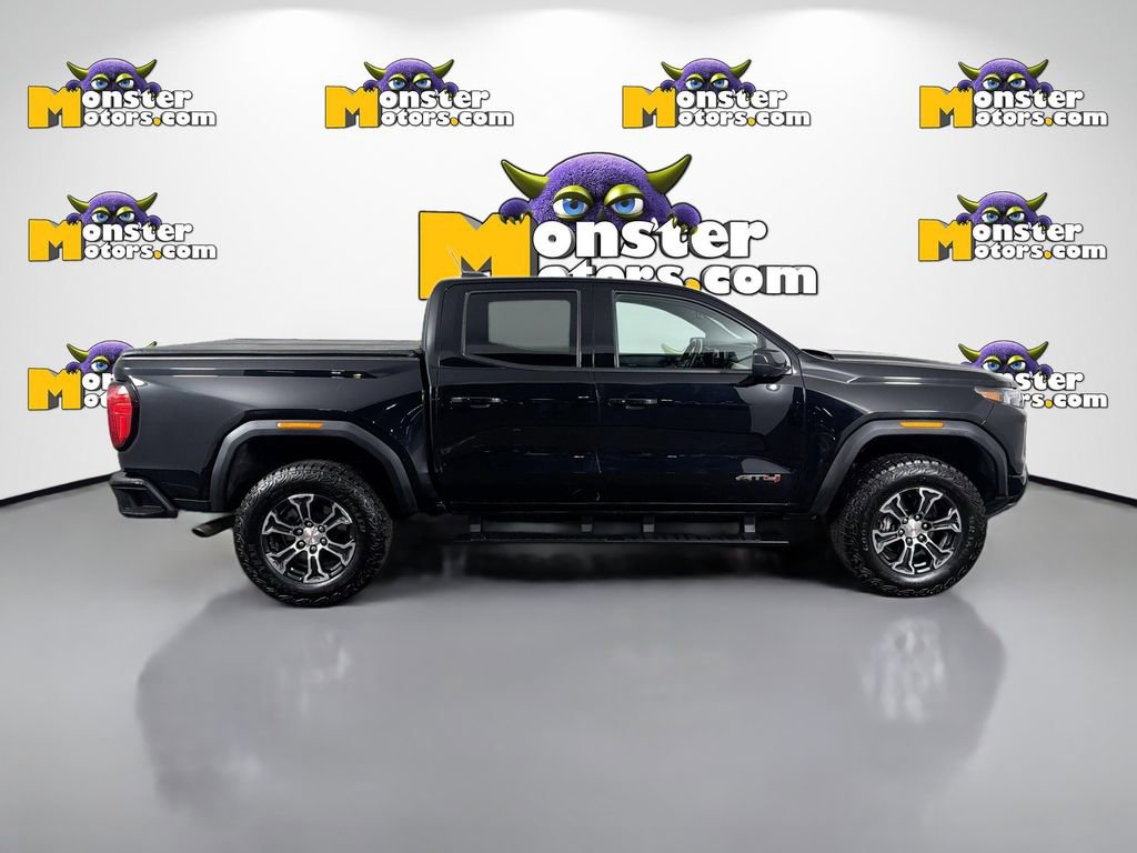 Used 2024 GMC Canyon AT4 w/ Technology Package AWD/4WD image 4