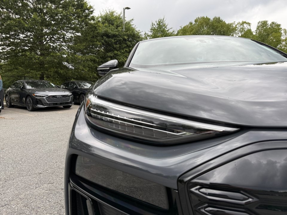 New 2027 Audi Q6 e-tron Premium Plus AWD/4WD image 24