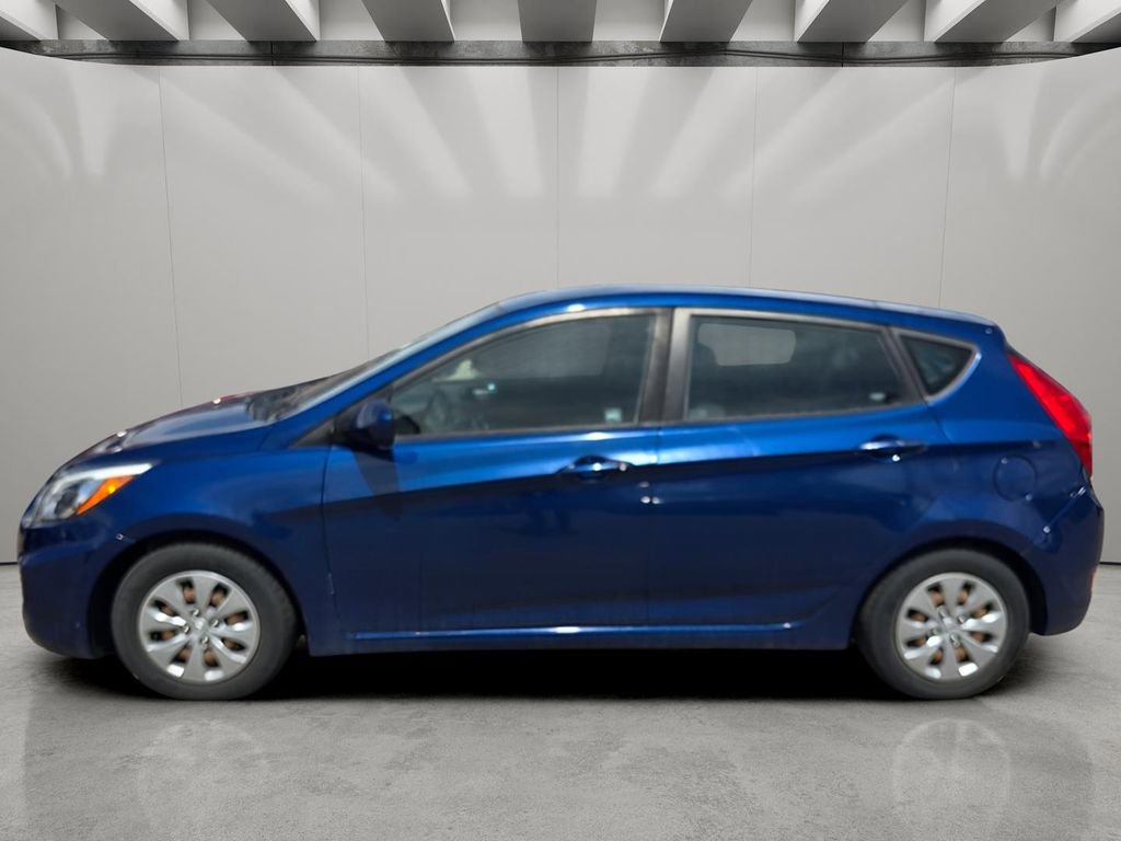 Used 2017 Hyundai Accent SE image 3