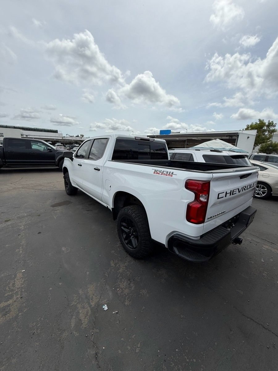 Used 2021 Chevrolet Silverado 1500 LT Trail Boss w/ Convenience Package II AWD/4WD image 4