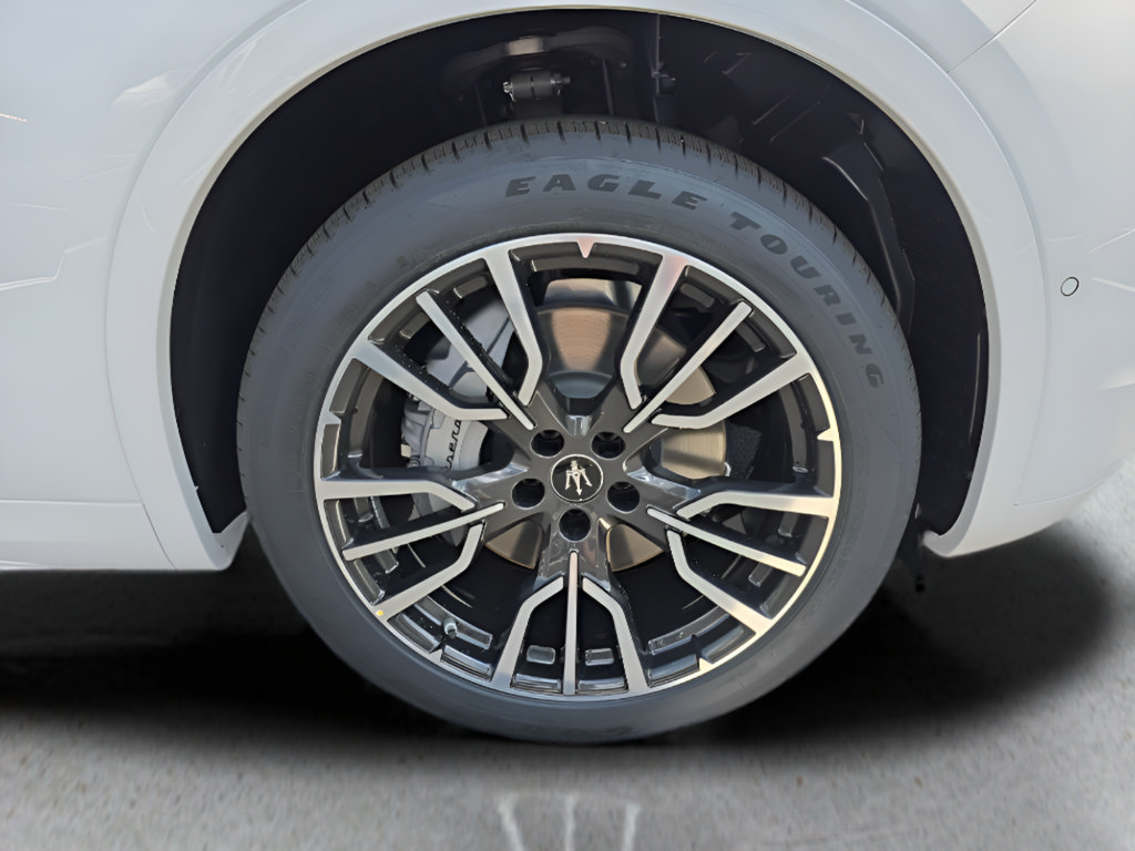 New 2025 Maserati Grecale Modena AWD/4WD image 13