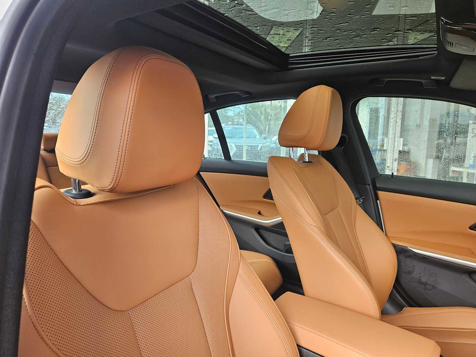 Used 2025 BMW 330i xDrive Sedan w/ Convenience Package image 13