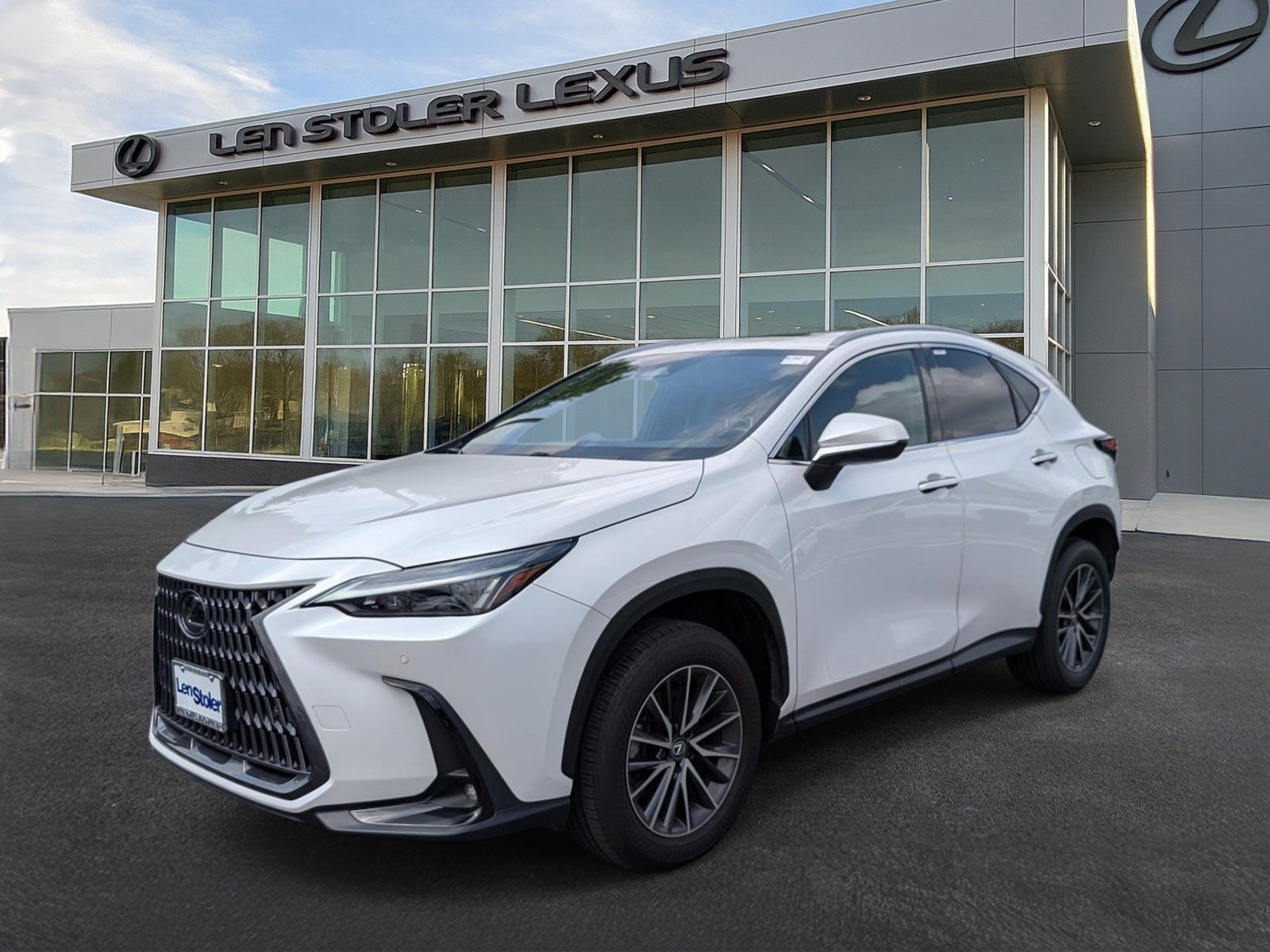 Certified 2025 Lexus NX 350 AWD w/ Accessory Package (2T) image 7